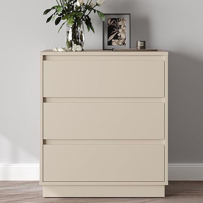 RoyaCraft Wide Nightstand with 3 Drawers, Modern Chest of Drawers for Bedroom, Large End Table with Hidden Pull-out System, Wooden Dresser for Living Room, Entryway