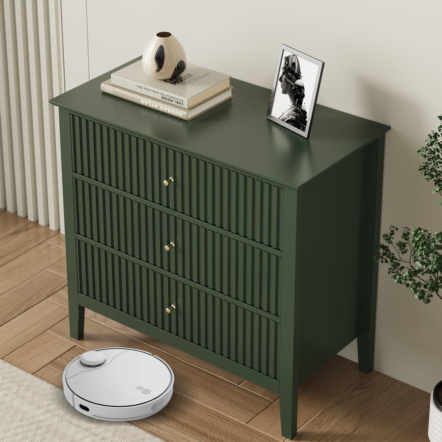 Mayincolor Large Fluted 3 Drawer Dresser, Wide Chest of Drawers with Modern Nightstand Cabinet Wood Dresser with Spacious Storage for Bedroom, Hallway, Living Room, Entryway, Green