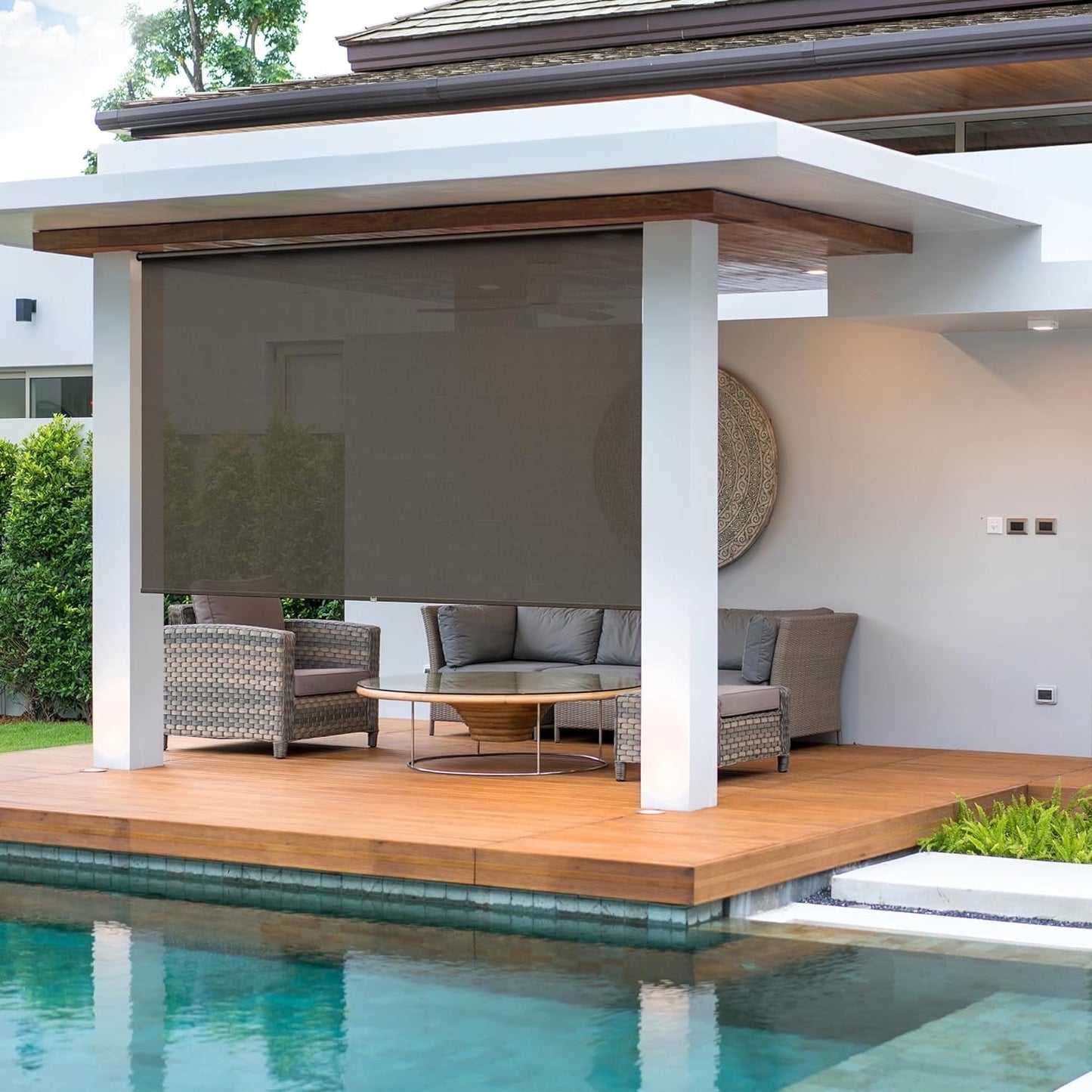 Royalcraft Cordless Outdoor Roller Sun Shade with Pole，8'Wx8'H 420GSM 95% Blockout Waterproof Outdoor Blinds Roll Up for Gazebo Porch, Deck, Pergola,Brown
